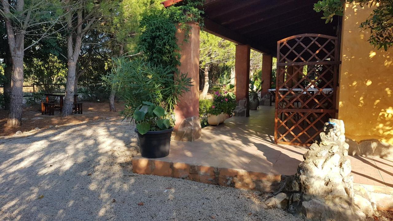 Agriturismo La Barca In Secca Olmedo Exteriör bild