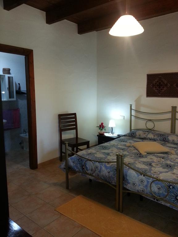 Agriturismo La Barca In Secca Olmedo Exteriör bild