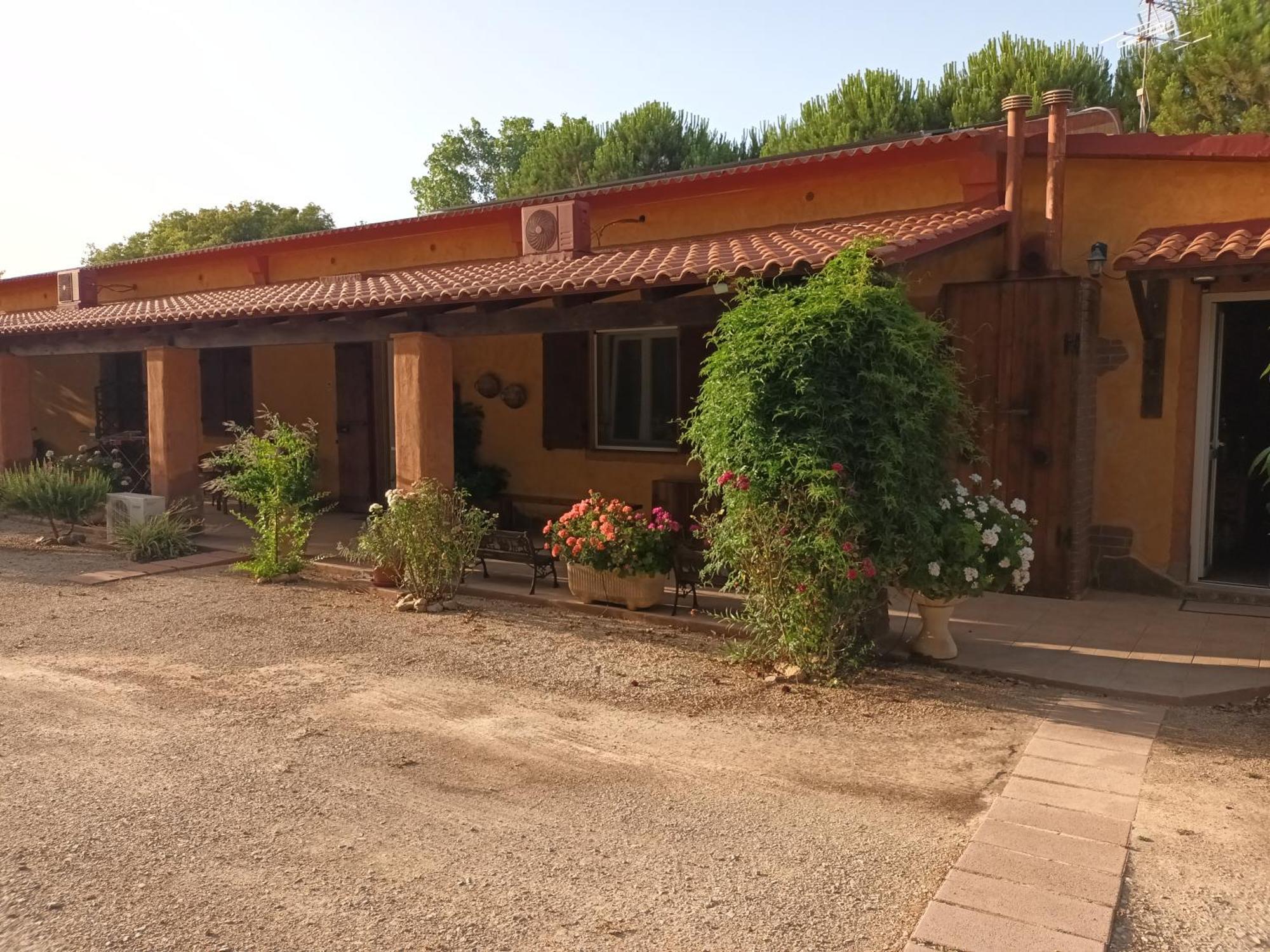 Agriturismo La Barca In Secca Olmedo Exteriör bild